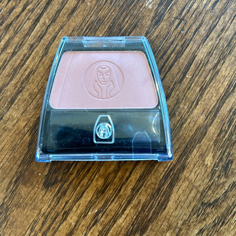 New oil of Olay soft mauve blush